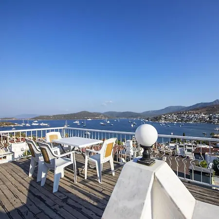 Seaside House With Mesmerizing View In * Golturkbuku