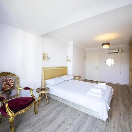 Apartmán Seaside House With Mesmerizing View In Golturkbuku